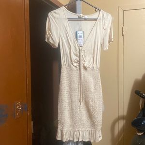 Crème brand new dress